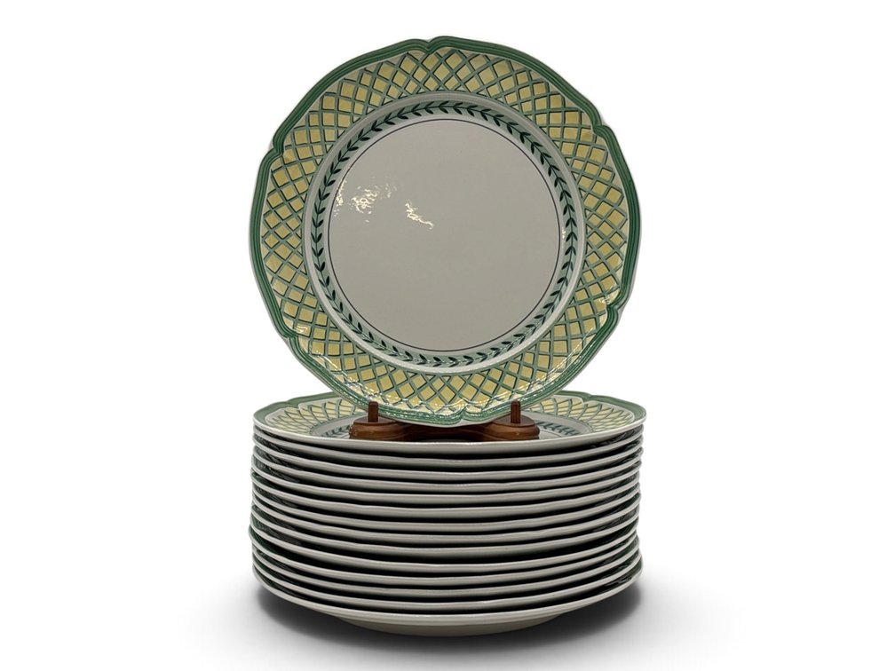 Fifteen Villeroy & Boch French Garden Orange Dinner Plates
