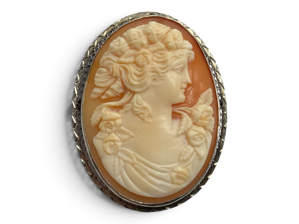 14K WG Framed Carved Cameo Brooch/Pendant