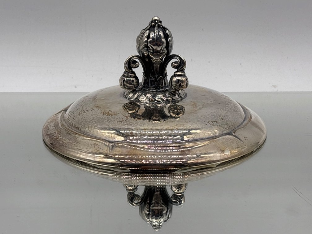 Jensen Style Ornate Finial Silver Lid