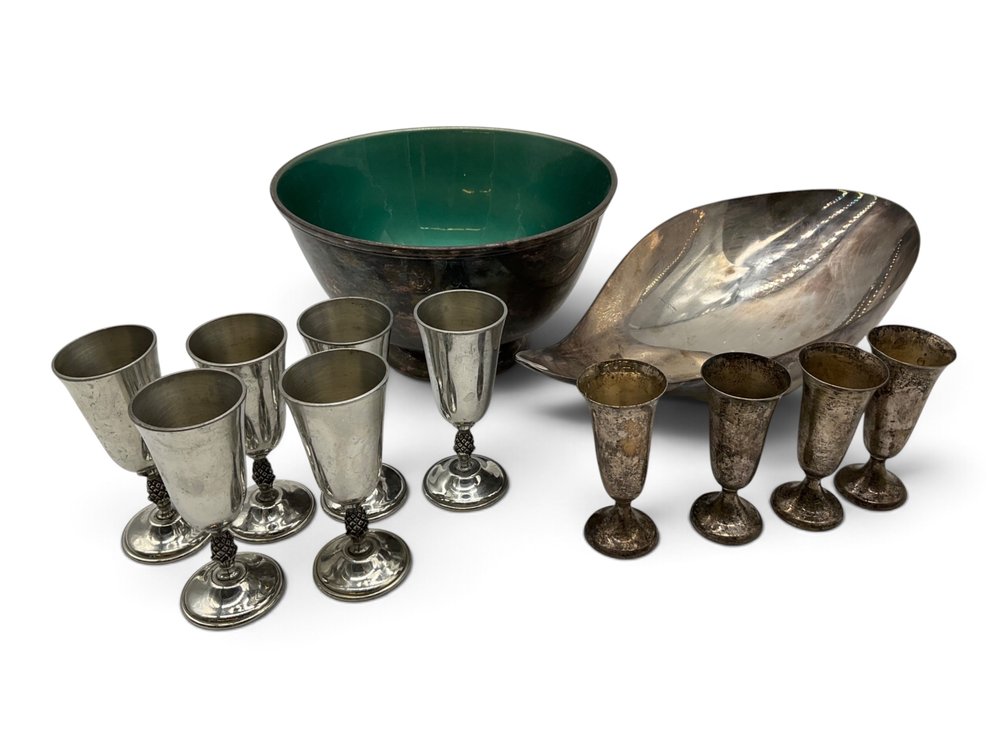 Sterling, Silverplate & Pewter Cups & Bowls