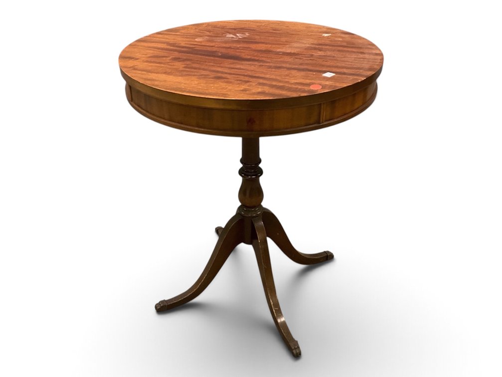 Mahogany Drum Top Splay Leg Stand