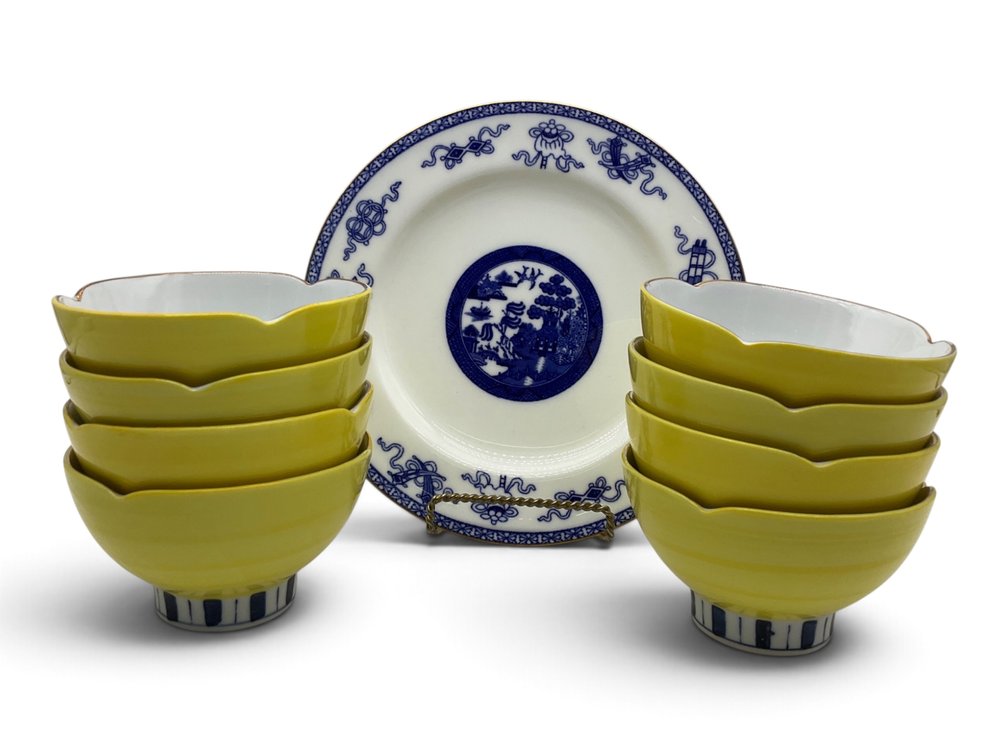 Eight Japanese Rice Bowls, Minton Plate