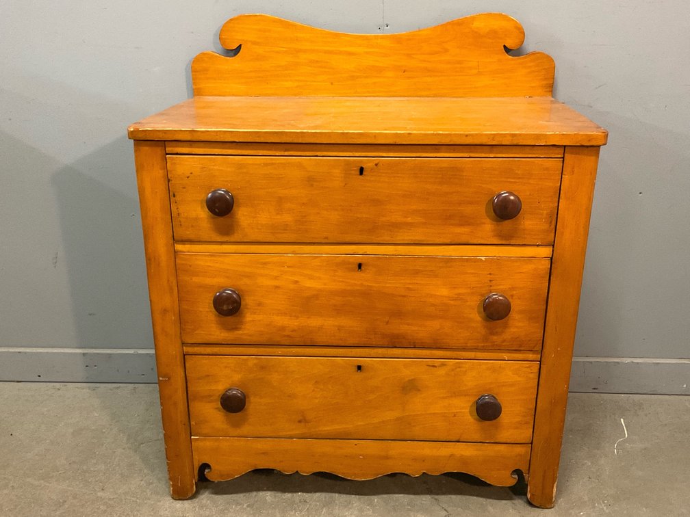 Victorian Cottage Chest of Drawers 