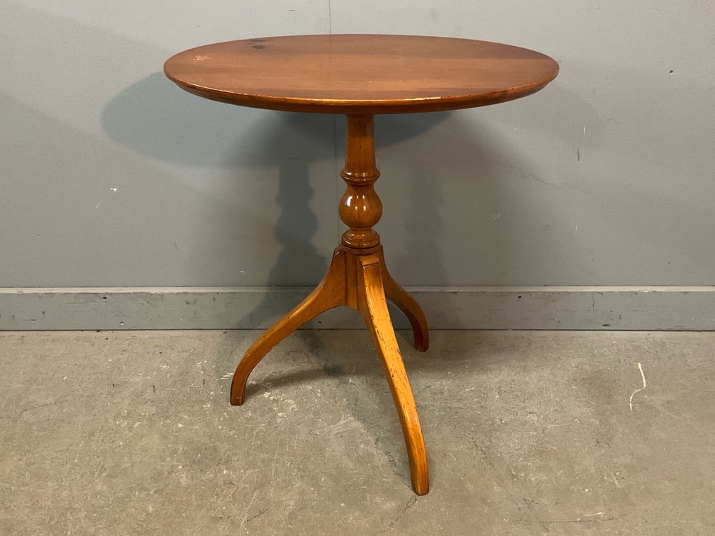 Alfred Assid Tilt-Top Table 