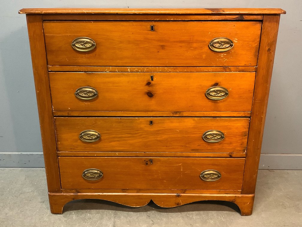 Antique Pine Chest of Drawers 