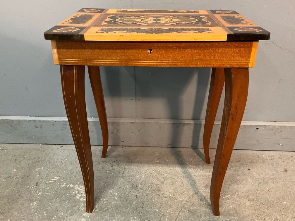 Inlaid Music Box on Stand 