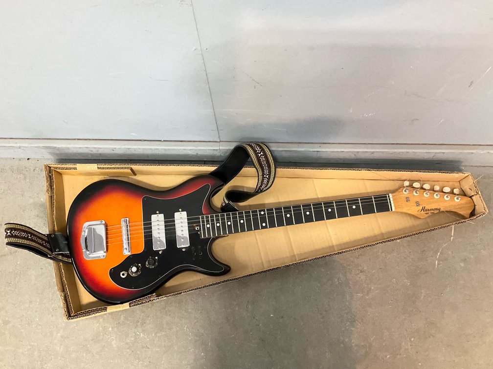Harmony H-802 Sunburst Guitar 