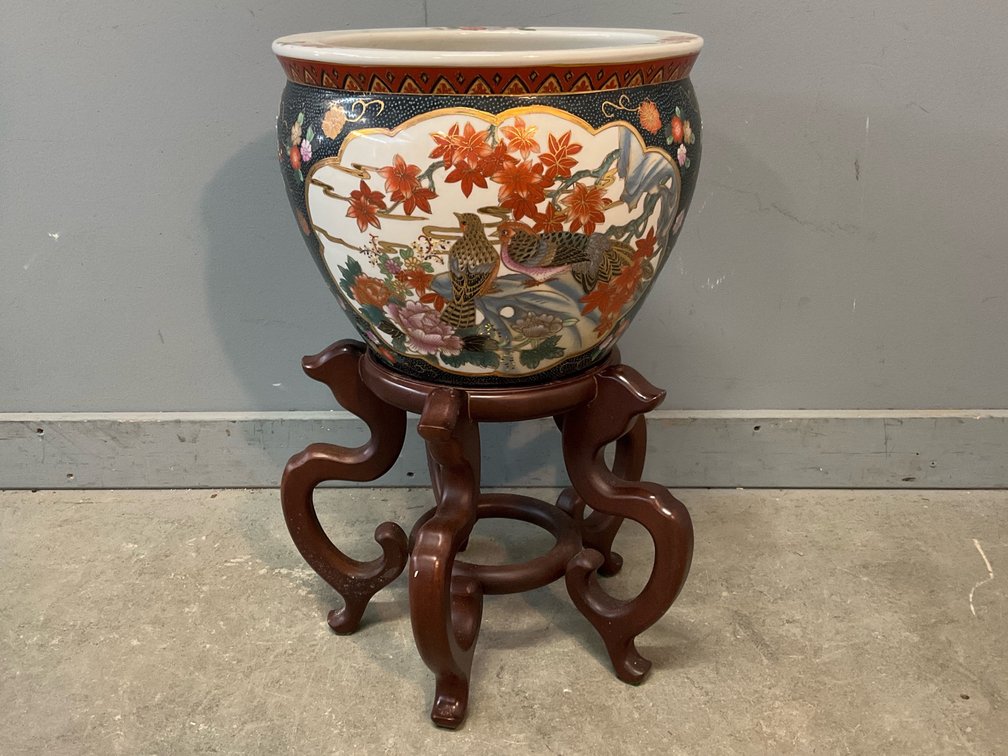 Ceramic Planter with Stand 
