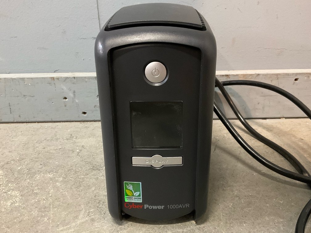 Cyber Power 1000AVR 