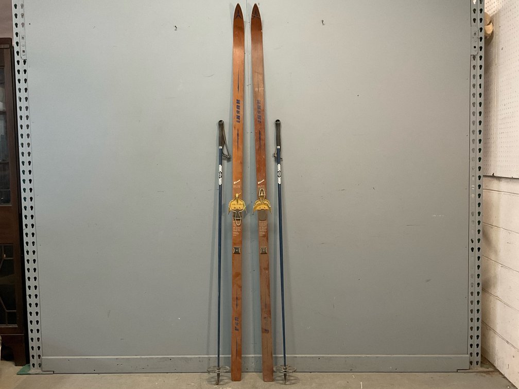 Huski Cross Country Skis 