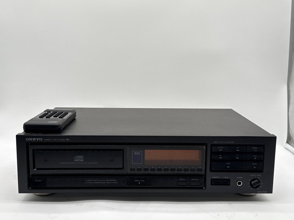 Onkyo DX-2700 Compact Disc Player with Remote 