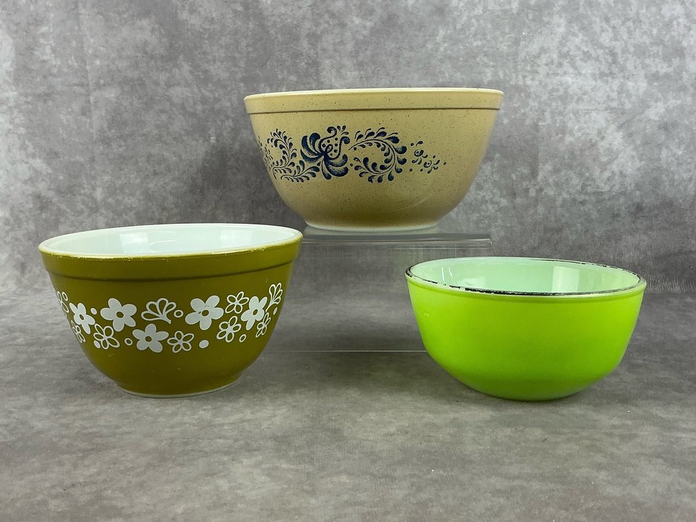 Fire King & Pyrex Bowls