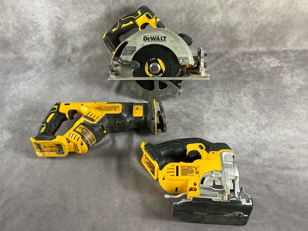 Dewalt Saw Set