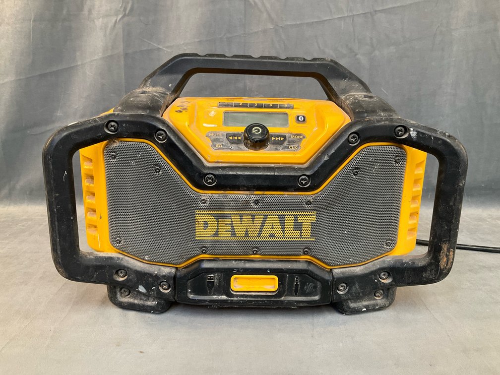 DeWalt Radio