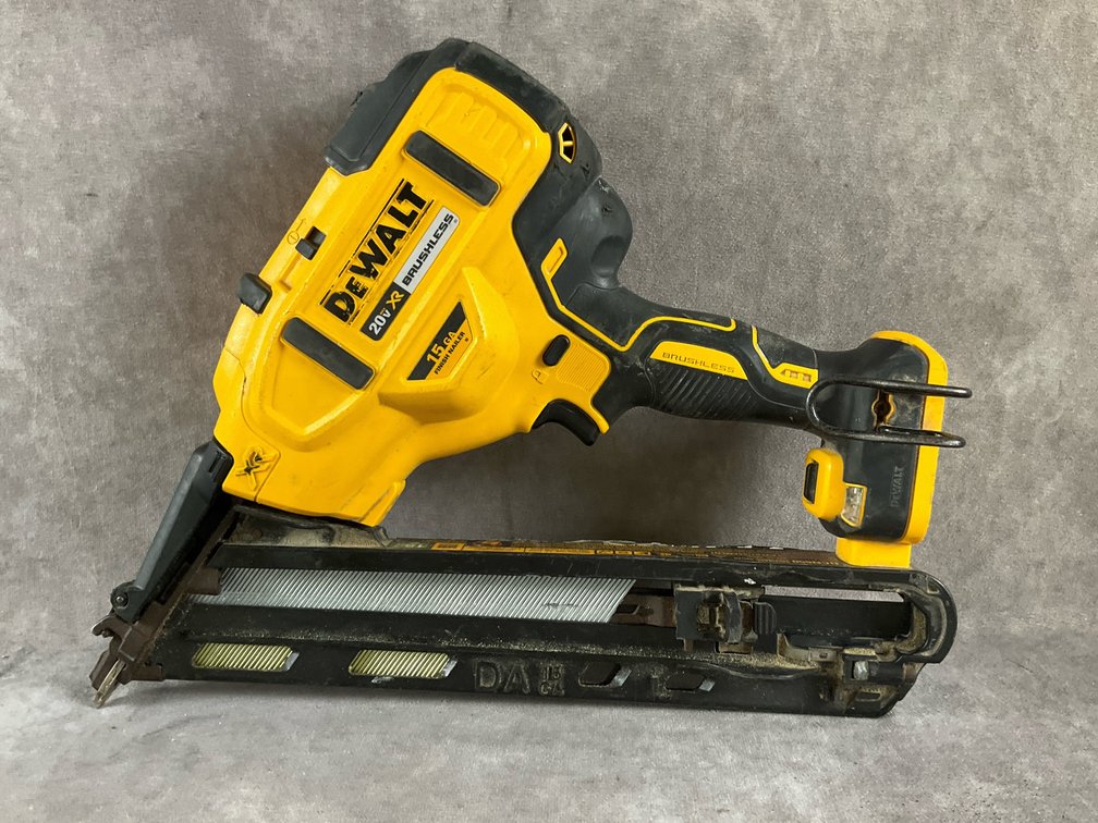 Dewalt Finish Nailer