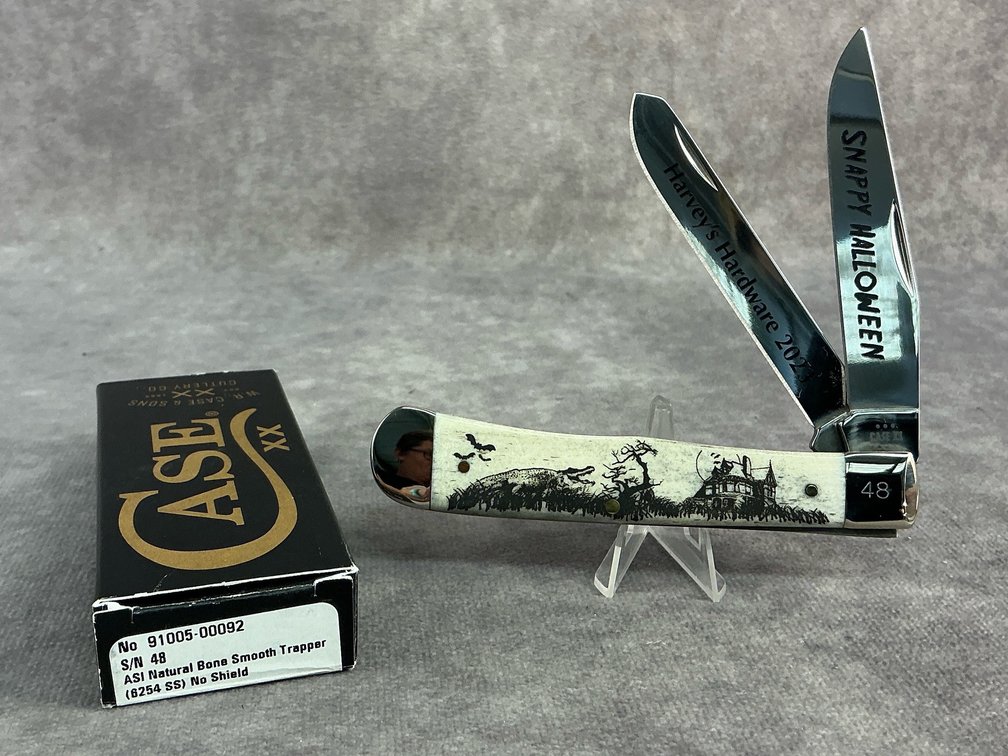 Snappy Halloween Knife