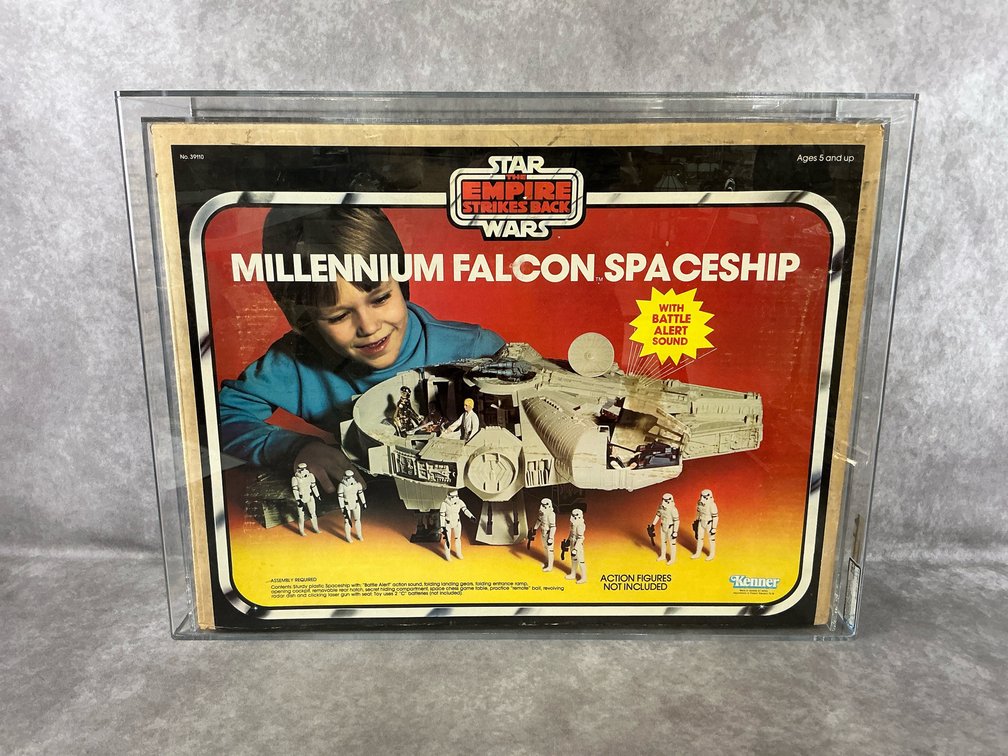 Millennium Falcon Spaceship AFA 75+ Q-EX+/NM