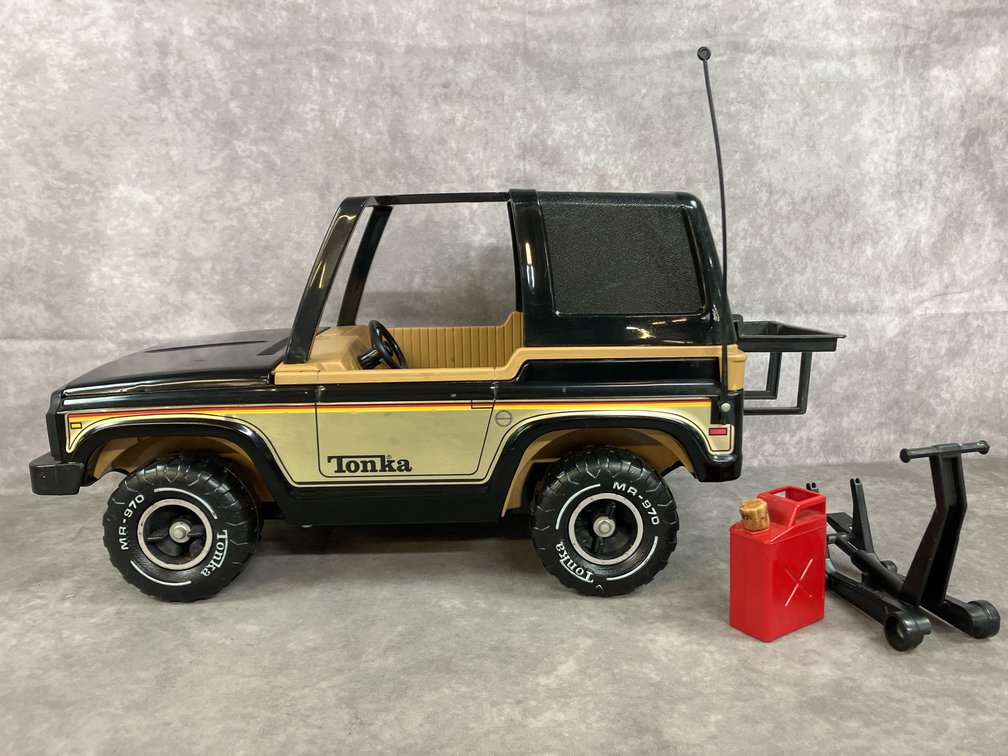 Toy Ford Bronco