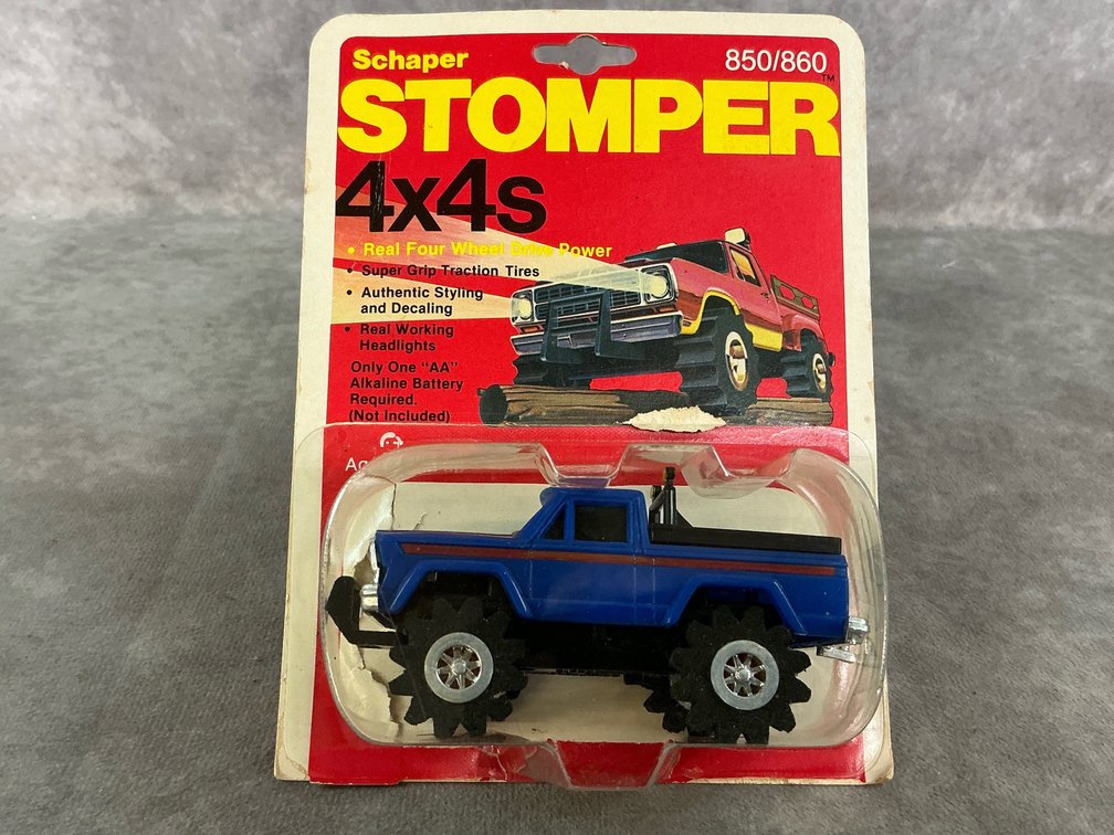 Stomper 4 X 4 Jeep