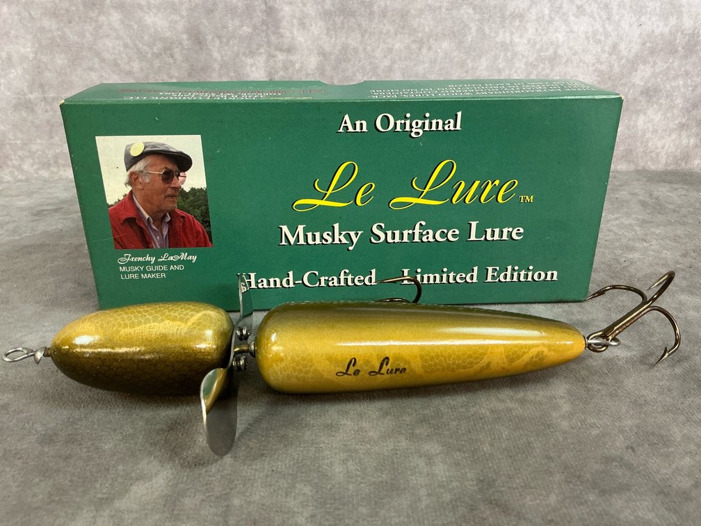 Musky Surface Lure