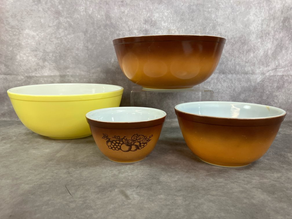Pyrex Mixing Bowls