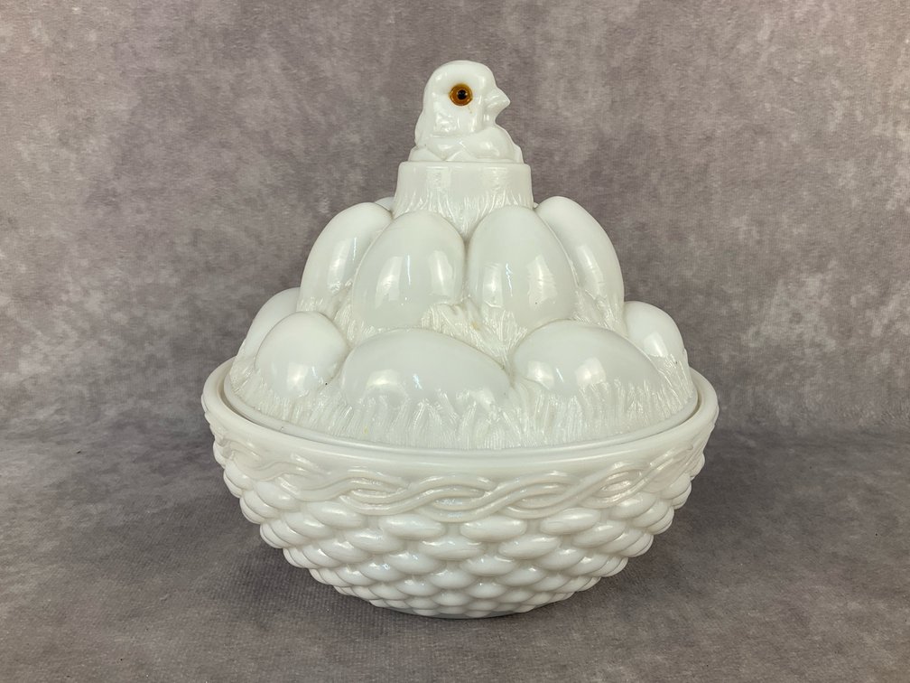 Chick on Basket Weave Nest