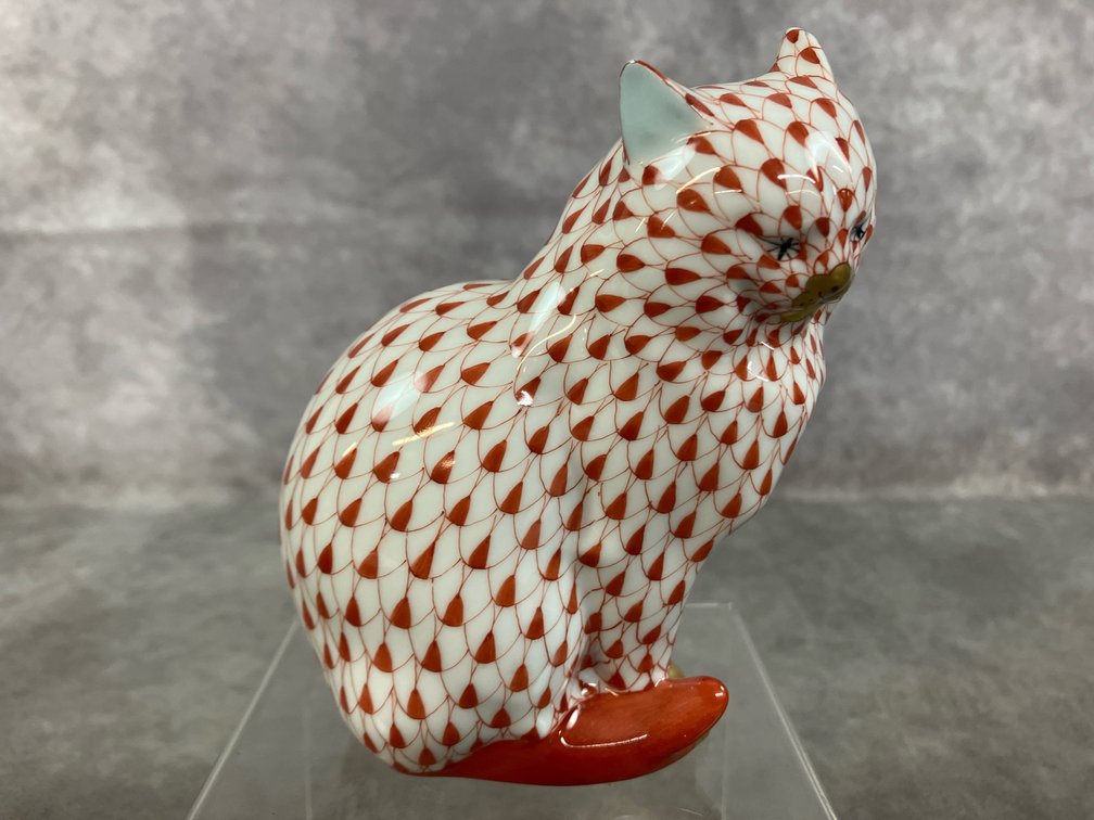 Herend Cat