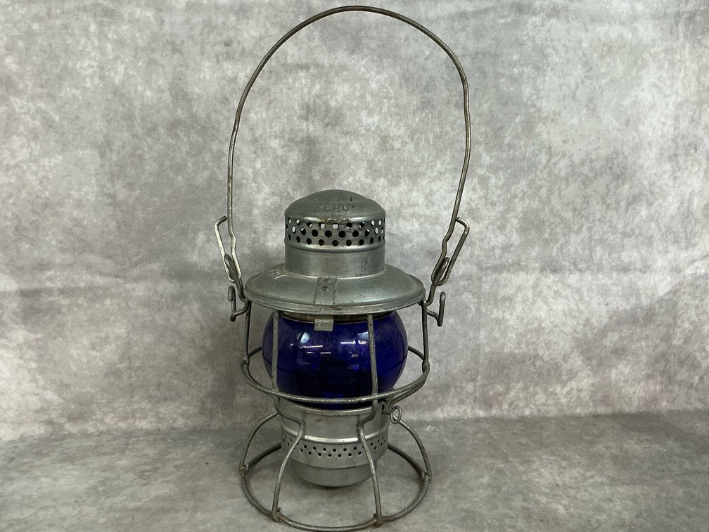 N & W Signal Lantern