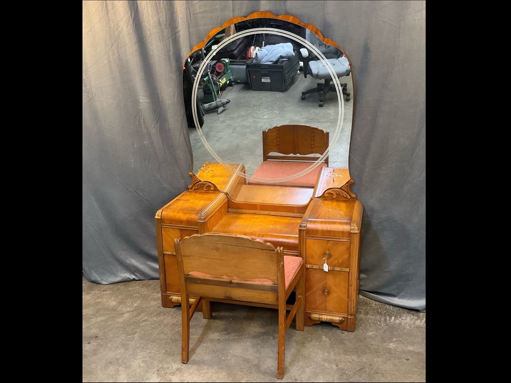 Art Deco Vanity