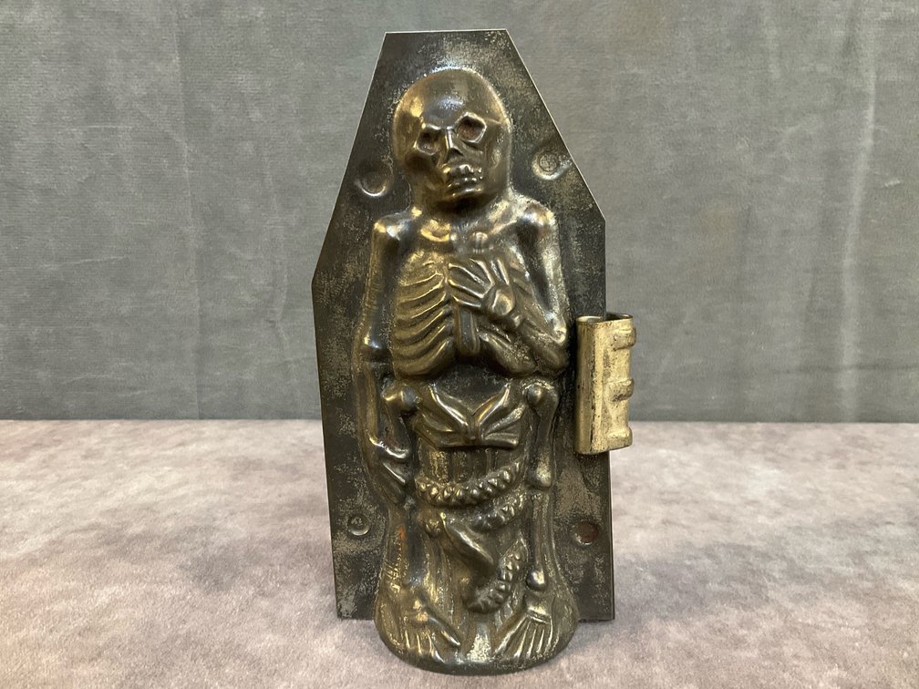 Confectionery Mold