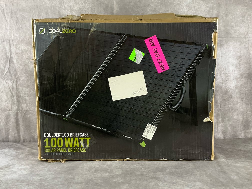 Goal Zero Boulder 100 Briefcase Solar Panel