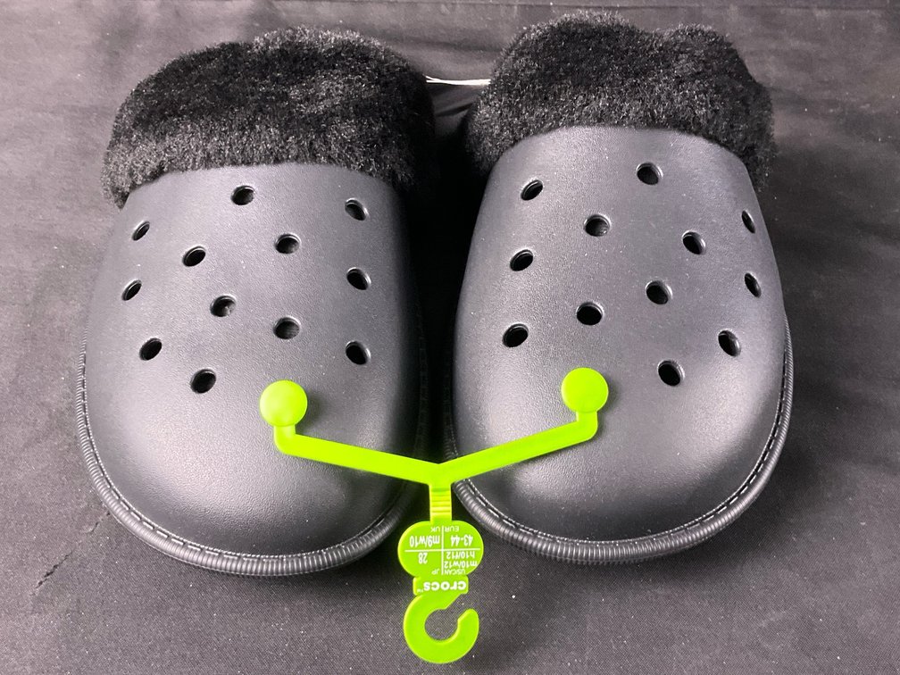 Crocs Classic Fuzz Scuff Slippers