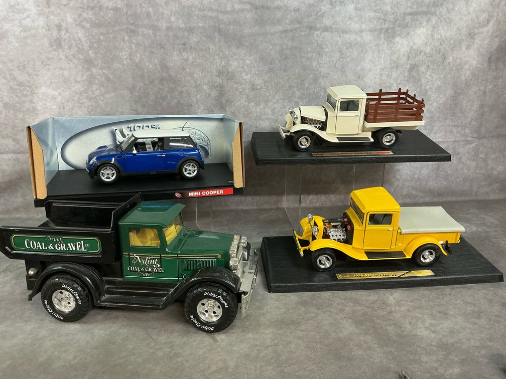 Collectible Pick-Ups & Mini Cooper