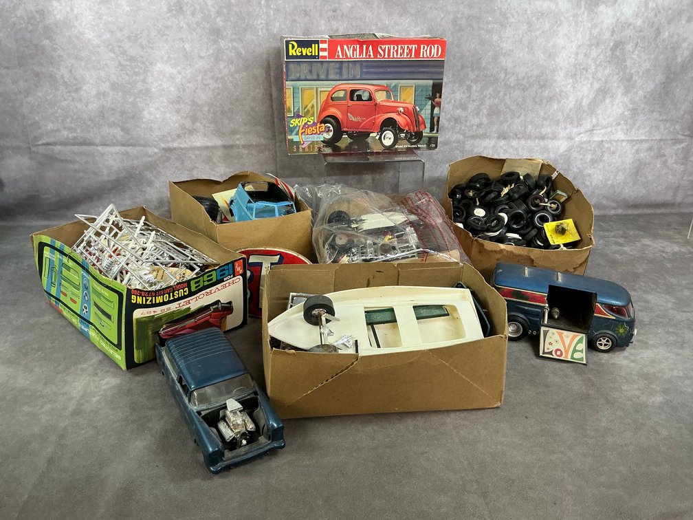 Vintage Model Car Kits & Parts