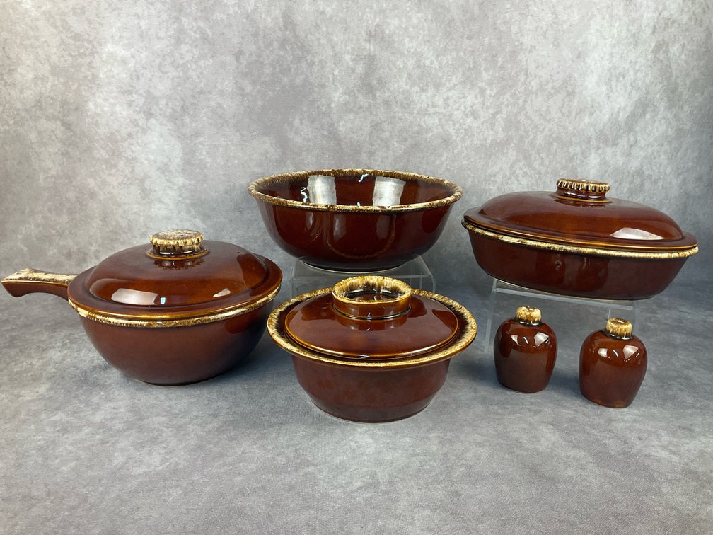 Hull Pottery Dishes