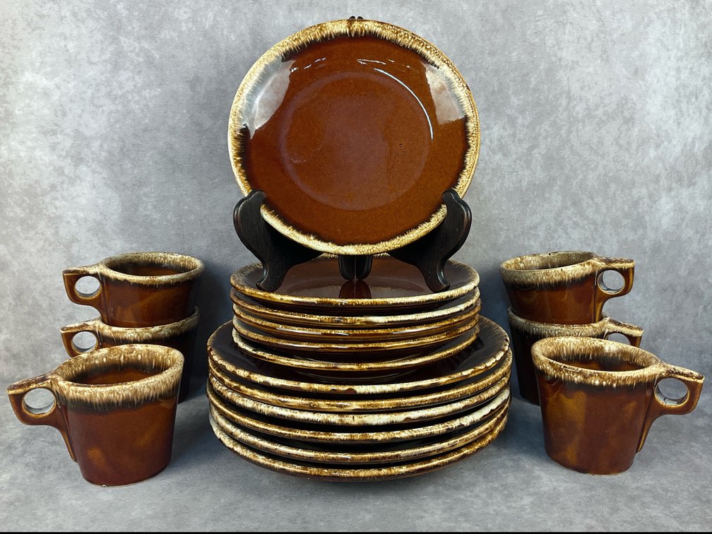 Hull Pottery Dishes