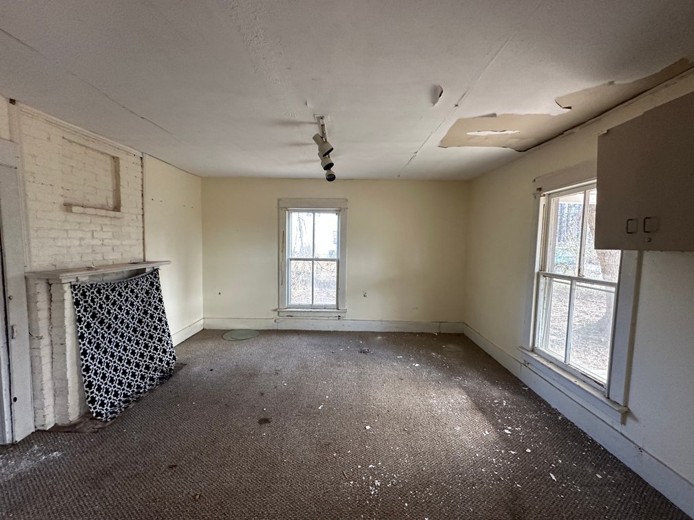 Image for 2 Bed & 1 Bath Fix and Flip Special near Farmville, VA