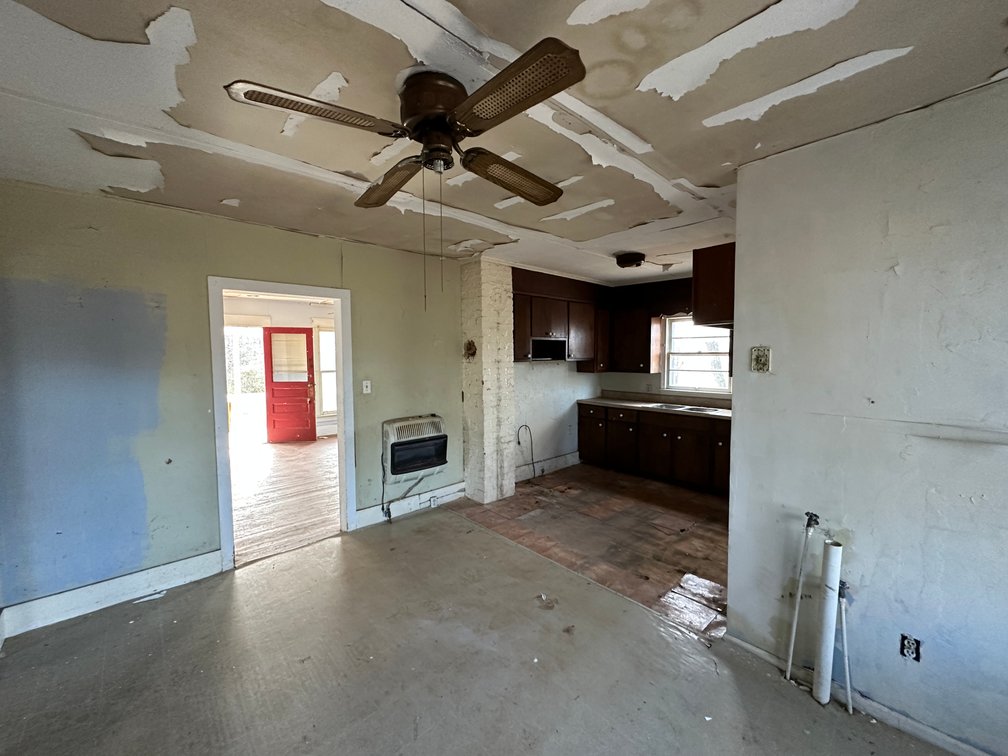 Image for 2 Bed & 1 Bath Fix and Flip Special near Farmville, VA