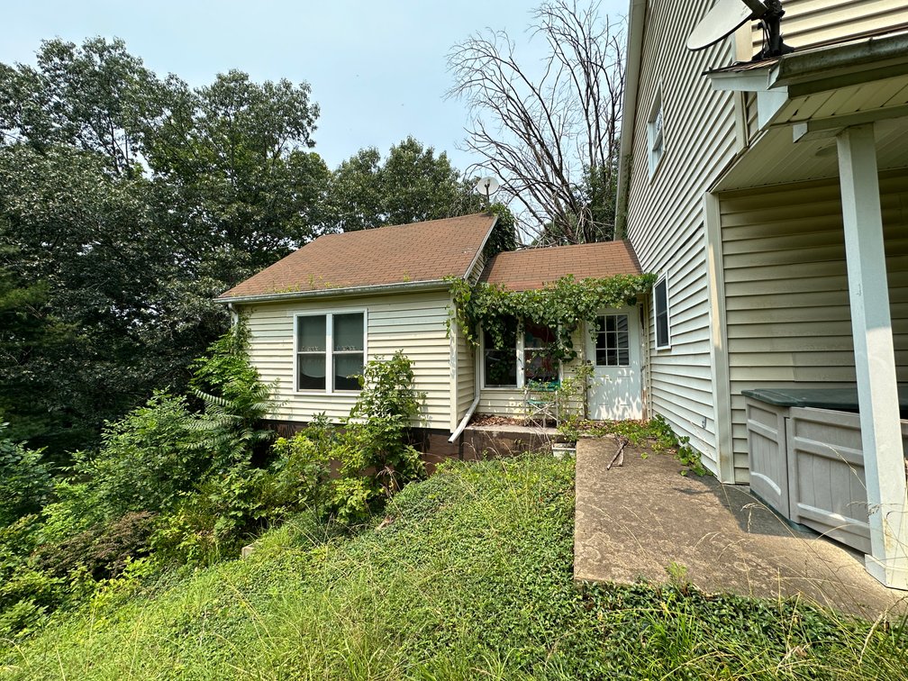 Image for Selling for the Estate of  Geoffrey Peterson . 3 Bed / 2 Bath 2247 Sq. with a large unfinished basement .