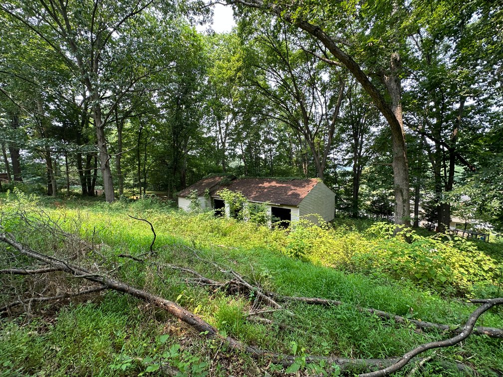 Image for Selling for the Estate of  Geoffrey Peterson . 3 Bed / 2 Bath 2247 Sq. with a large unfinished basement .