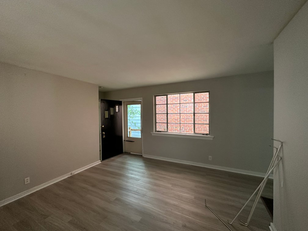 Image for 1 Bed/ 1 Bath Brick Rancher located in the Museum District ; 3228 W. Franklin St