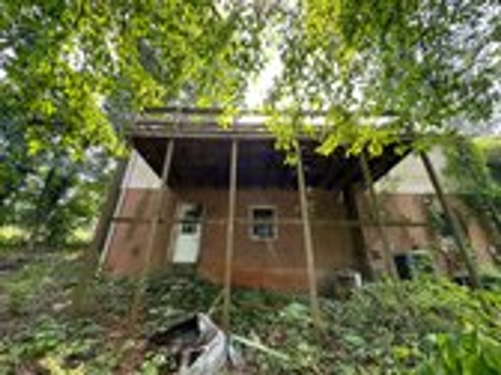 Image for Selling for the Estate of  Geoffrey Peterson . 3 Bed / 2 Bath 2247 Sq. with a large unfinished basement .