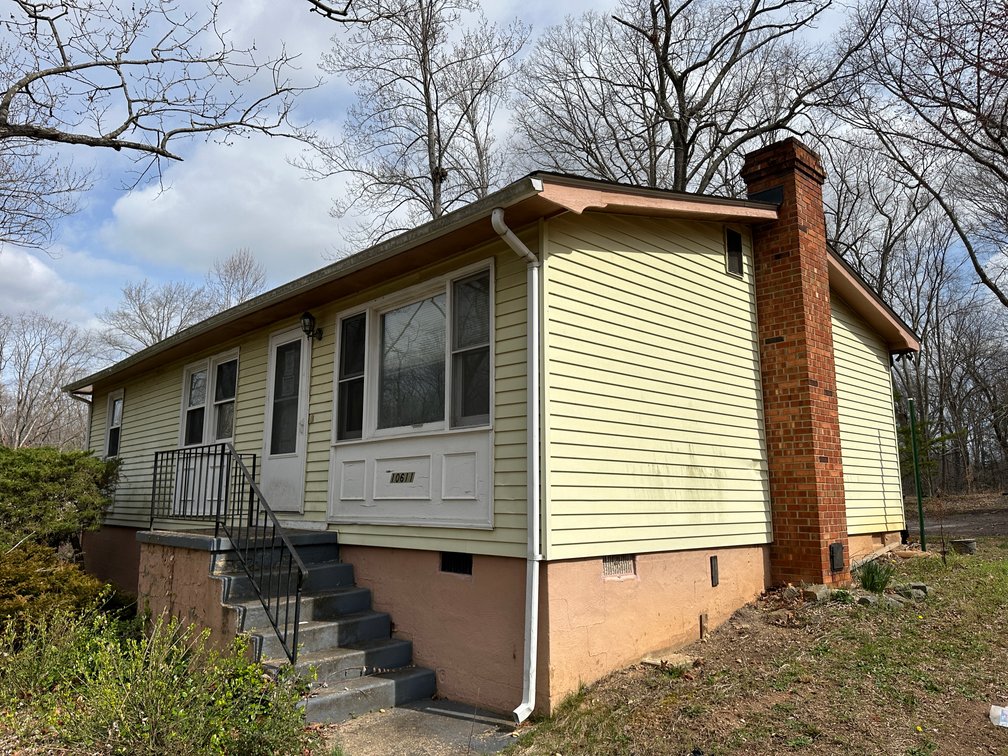 Image for House Flipper Special. Income Producing Opportunity in Fredericksburg, Va. 3 Bed/ 1 Bath, 920 Sq. ft on .41 Acres - Elk Dr
