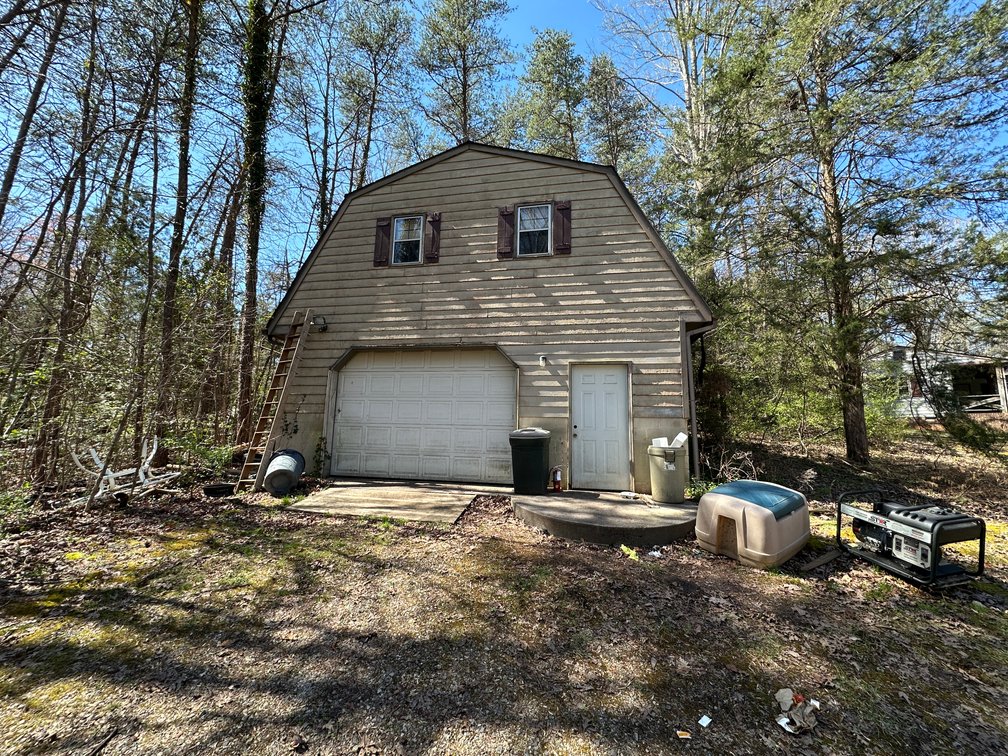 Image for Selling for the Estate of  Claiborne Cobb. House Flipper Special. 3 Bed/ 1 Bath, 1710 Sq. on 2.23 Acres+/- in Goochland, Va