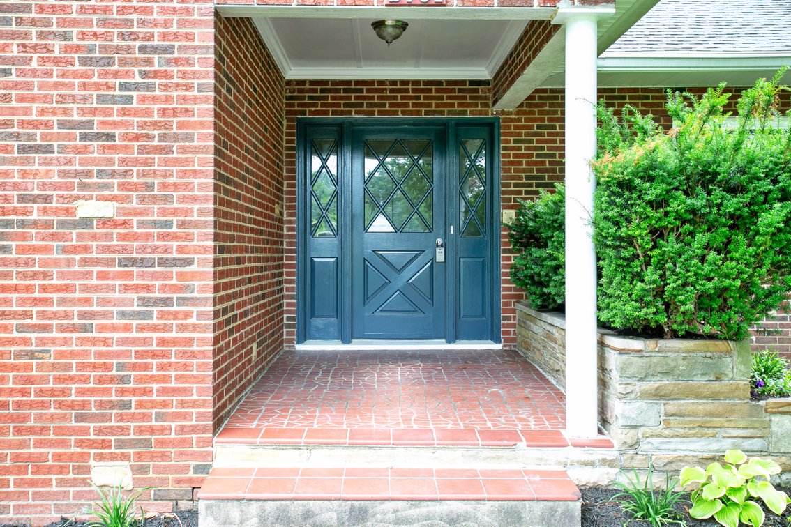 Image for Beautifully Renovated Brick Rancher on 1.33 Acres. 3 bed/ 3 bath, 2284 Sq.ft with an unfinished, 2000 +/-Sq.ft walkout basement.