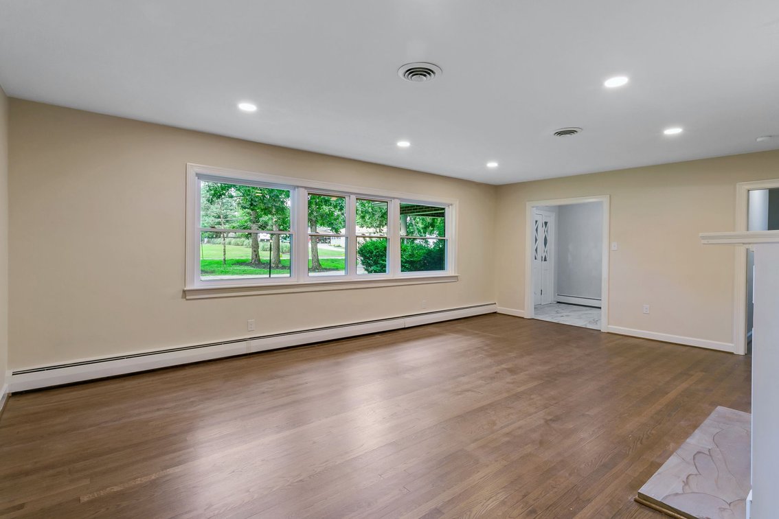 Image for Beautifully Renovated Brick Rancher on 1.33 Acres. 3 bed/ 3 bath, 2284 Sq.ft with an unfinished, 2000 +/-Sq.ft walkout basement.