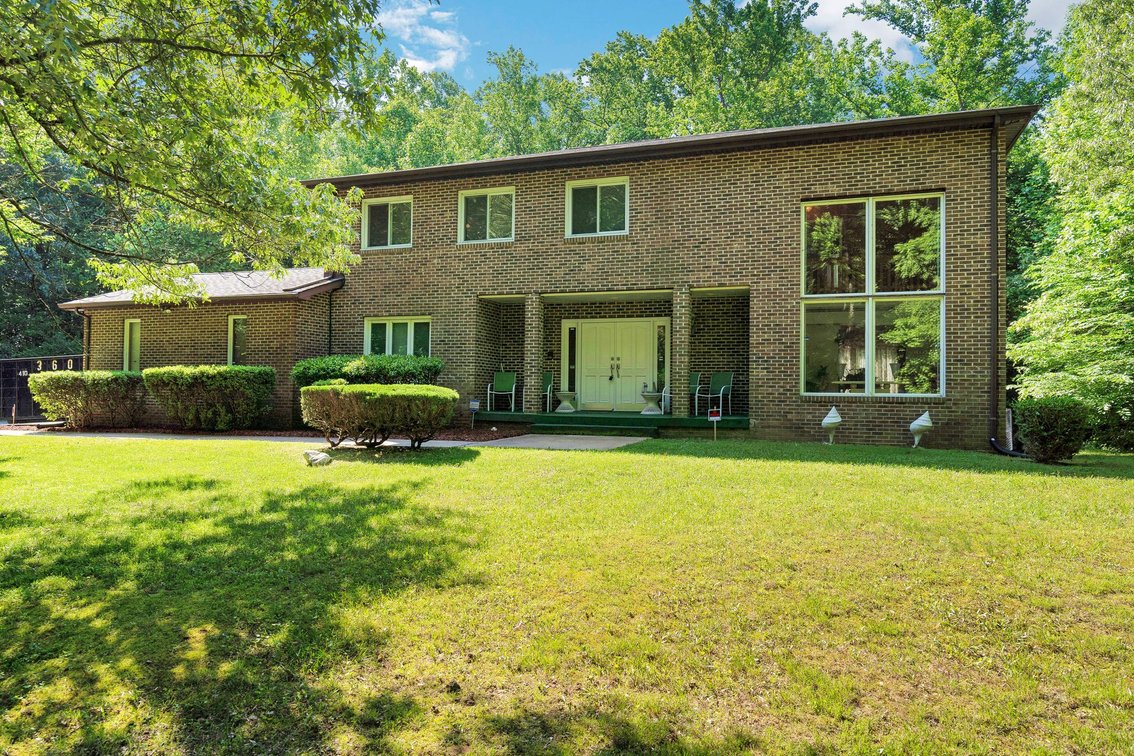 Image for Selling for the Estate Of Juanita Turley.  4 Bed/ 3 Bath, 4267 Sq. Ft on 1.89 Acres with Finished Basement. 8009 Poplar Hill Dr