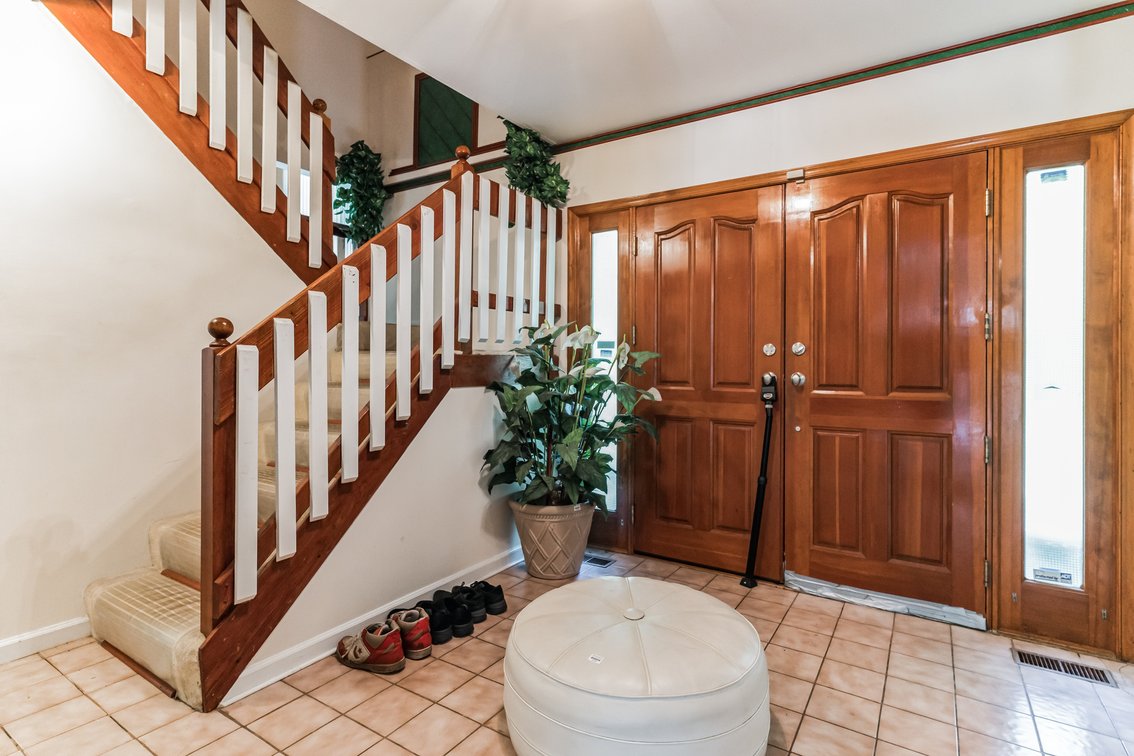 Image for Selling for the Estate Of Juanita Turley.  4 Bed/ 3 Bath, 4267 Sq. Ft on 1.89 Acres with Finished Basement. 8009 Poplar Hill Dr