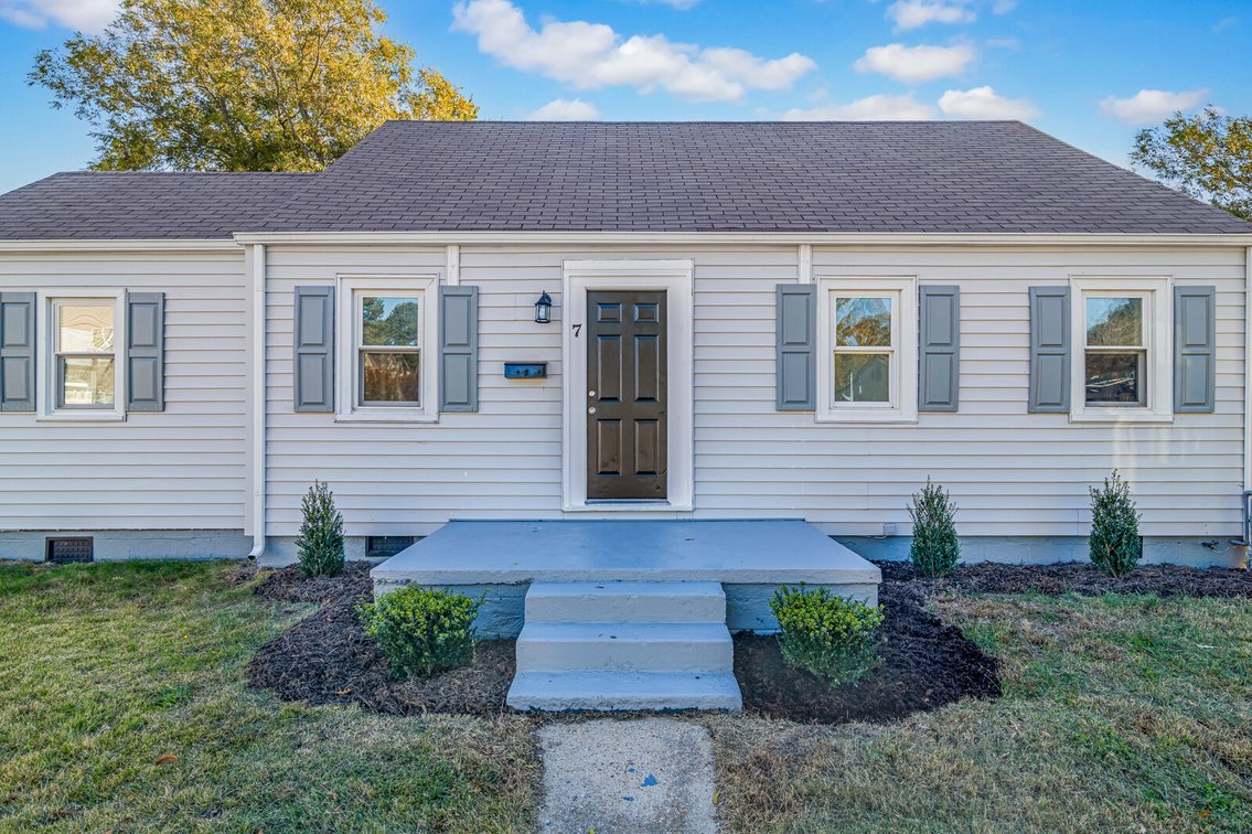 Image for No Cash Needed. Finance Friendly Auction. Fully renovated and upgraded 3 bed/1bath, 907 Sq. in Portsmouth, Va