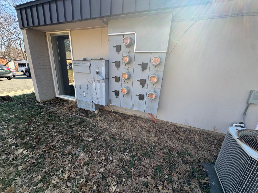Image for Trustee Ordered Foreclosure Sale – Multi-Tenant Commercial Building – Income Producing – 1712 Clubhouse Rd, Reston, VA – Live & Online Auction